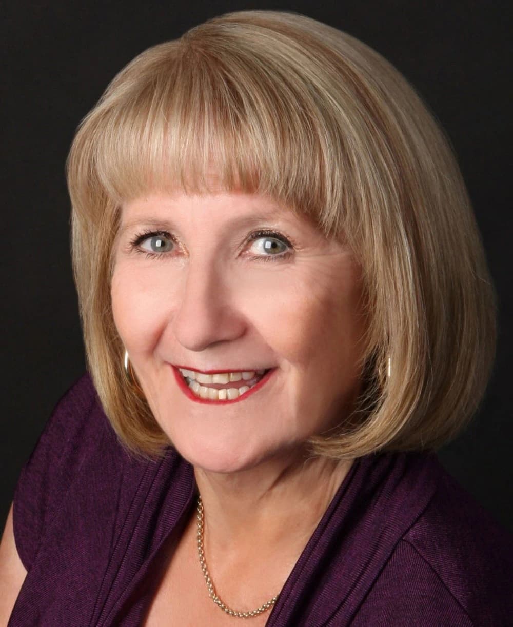 Christine M Knight