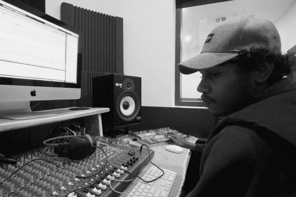 Ronzy Da Native MC