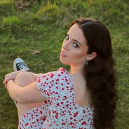 Claire Lomulder