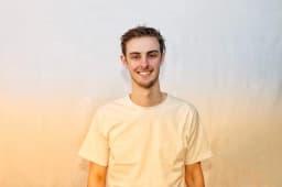 Tom Smiles