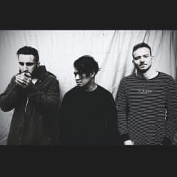 Saintless