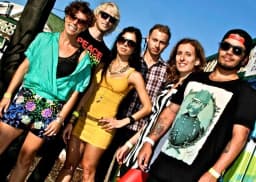 TravelaZ