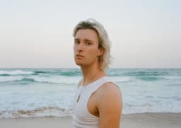Mulholland Blond