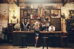 Jen Knight & The Cavaliers