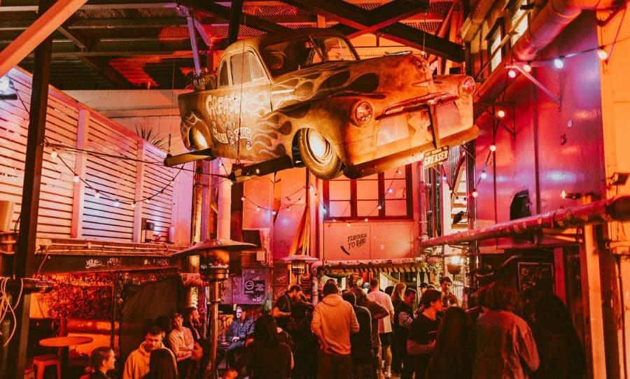 Greaser Bar